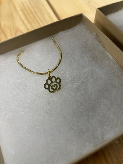 Oakley Paws Necklace